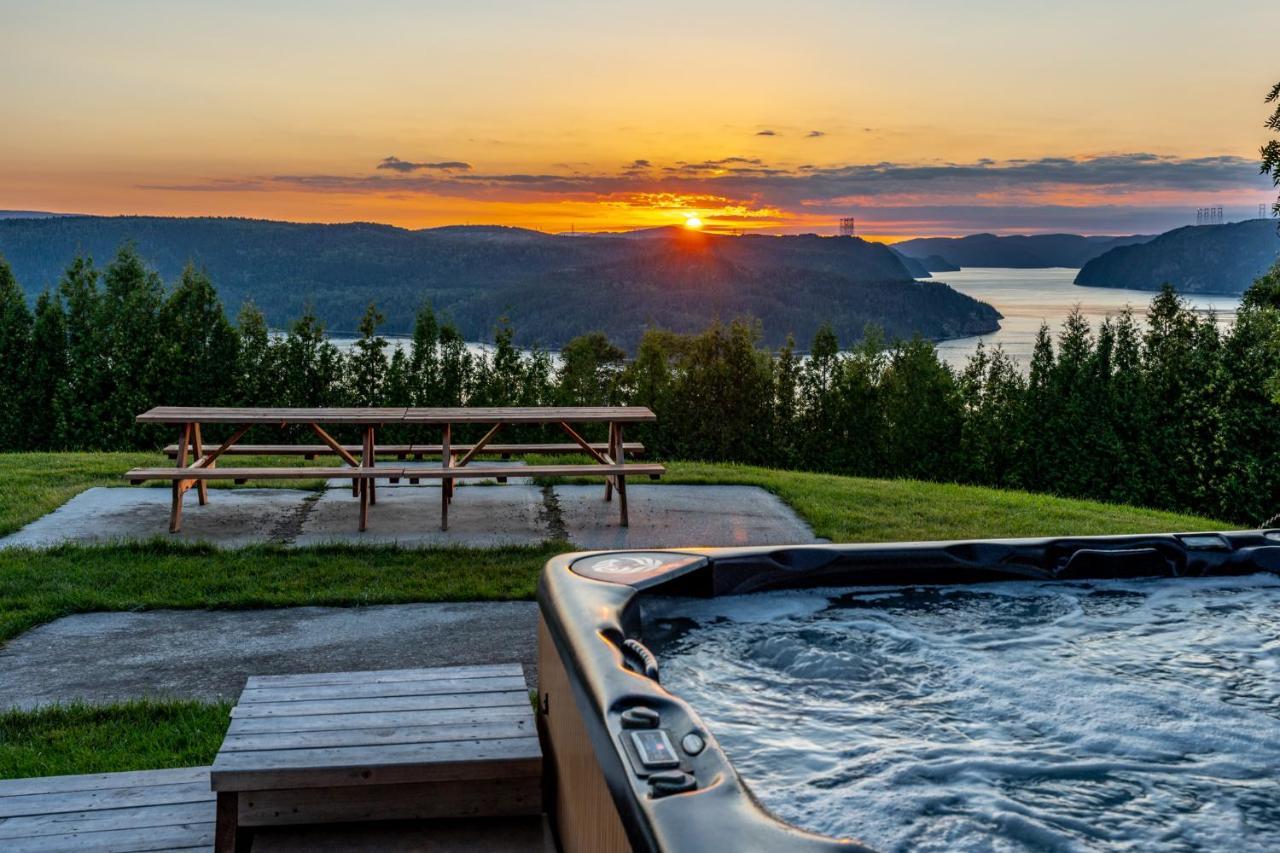 Montfjord - Chalets, Vue Spectaculaire Et Spa. Chantafjord #4 Sacre-Coeur 外观 照片