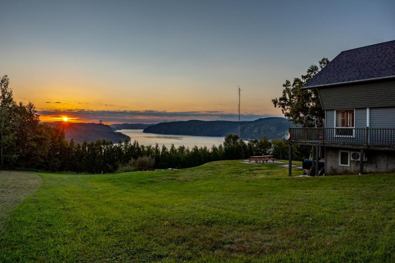 Montfjord - Chalets, Vue Spectaculaire Et Spa. Chantafjord #4 Sacre-Coeur 外观 照片
